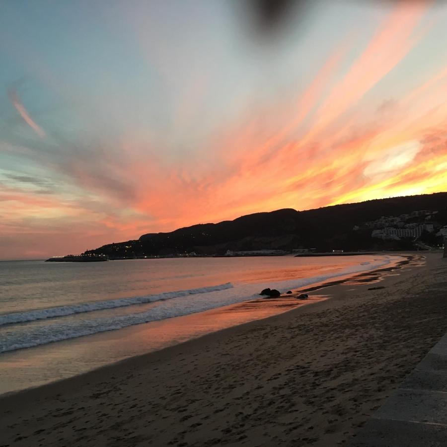 O Som Das Ondas - Vista Soberba De Mar Sesimbra Luaran gambar