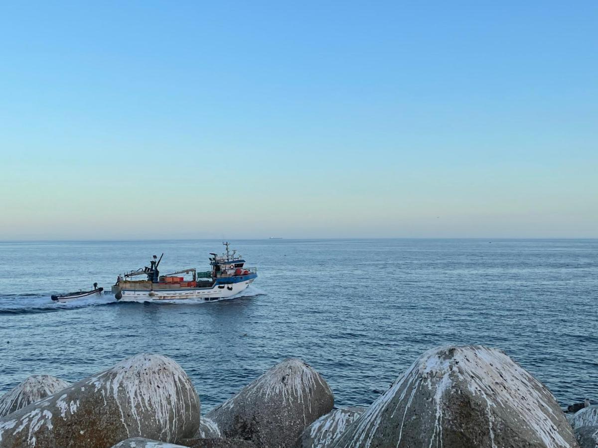 O Som Das Ondas - Vista Soberba De Mar Sesimbra Luaran gambar